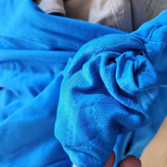 Lululemon full tilt ruffled lace pullover size small - Picture 7 of 8